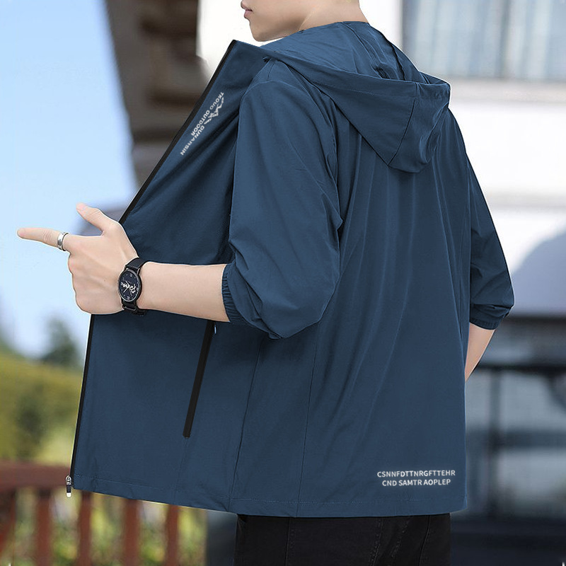 2024 Primavera y otoño Seda de hielo con capucha Ropa de protección solar para hombres Abrigo fino de verano Moda Ropa de protección solar fina de todo fósforo Ropa de piel