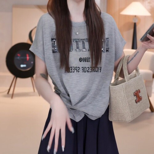 Irregular slanted short-sleeved T-shirt for women's summer thin style design and fashionable letter sequins loose and slim versatile top