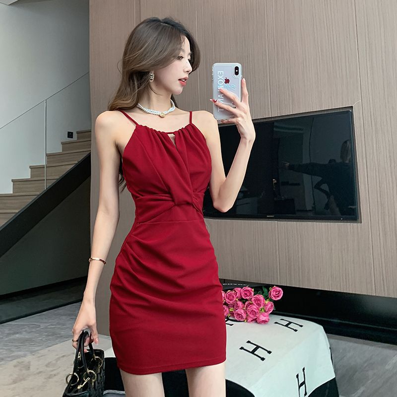 Sexy Elegant Halter Suspender Waist Dress Summer 2025 New Pure Color Slimming Look Hip-Hugging Slim Inner Short Skirt