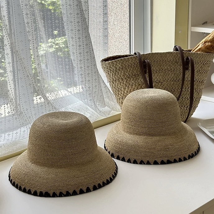 Cappello a secchiello in rafia e pizzo nero elegante donna_voghion.com