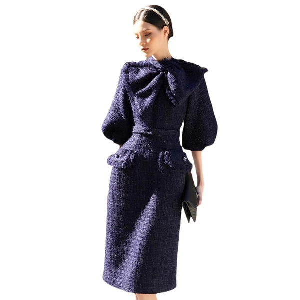 Autumn design fitted dress with bow