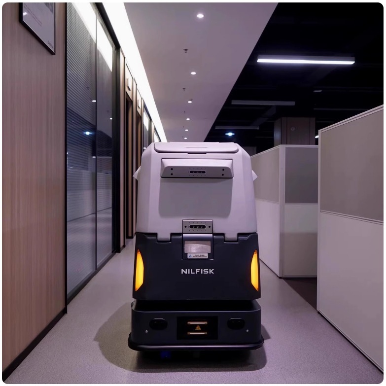 Nilfisk 新型 CR6 自動洗浄ロボット NILFISK 無人フロアスクラバー フロアスクラバーロボット|undefined