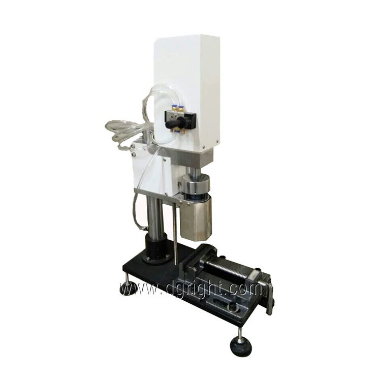 Настольная пневматическая литьевая машина небольшая пневматическая формовочная машина для пластика производитель dongguan