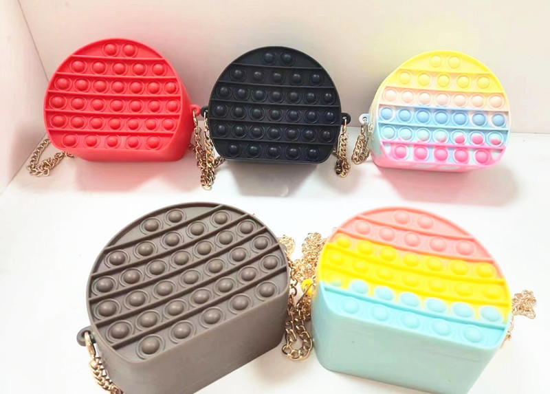 灭鼠先锋双肩包