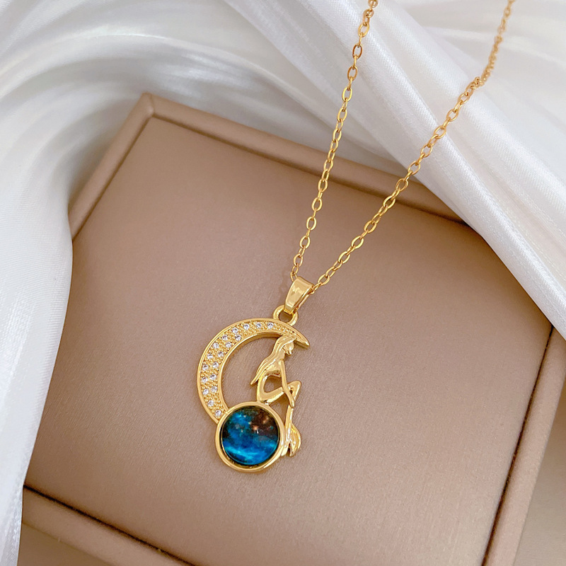 Gorgeous Star And Moon Zircon Necklace, Elegant Titanium Chain_voghion.com