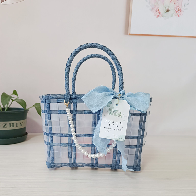 756g Weight Open Closure Type Double Handle Strap Type Handbag Bags Type Holiday, Travel Occasion PVC Material Plaid Pattern All Seasons Season Women's Gender Cute, Vacation Style Square Shape Large Size Women's Cute Vacation Plaid PVC Shopping Bags 34
