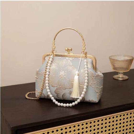 New Chinese Style National Style Rich Flower Pattern Cheongsam Bag Elegant and Elegant Matching Hanfu Horse Face Skirt Portable Gold Bag