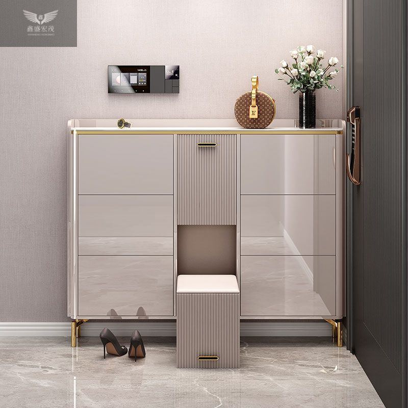 Gabinete de zapatos de plegado ligero de lujo italiano 17cm con taburetes plegables se puede sentar en un armario de almacenamiento contra la pared