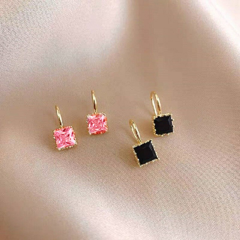 1 Pair Simple Style Square Alloy Plating Zircon Women's Earrings display picture 2