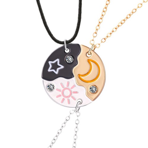 Cross-border new product Star Moon three-person chain high-end design alloy dripping oil splicing round pendant set necklace
