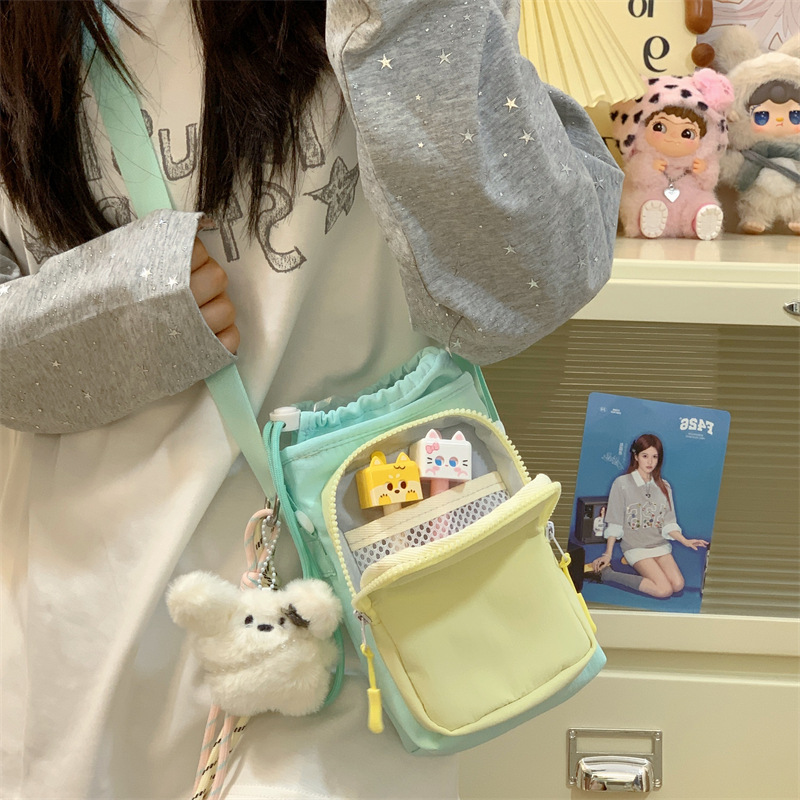 Mobile Phone Bag 2025 New Style Water Cup Contrasting Color Small Bag Lightweight Women's Shoulder Bag Women's Bag Women's Cute Crossbody Bag
