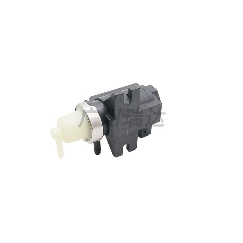 Aplicable a Cadillac motor turbo solenoide 12665777 en stock al por mayor