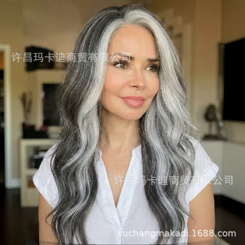 Fashionable and Stylish Wigs for Middle-Aged and Elderly Women 24inch Gray Long Curly Hair with Side Parting and Front Lace Synthetic Wig