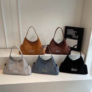 Gentlewoman�r����ĸͨ�����ذ�2025�ﶬ�¿�̩��Ҹ���|�Іμ��