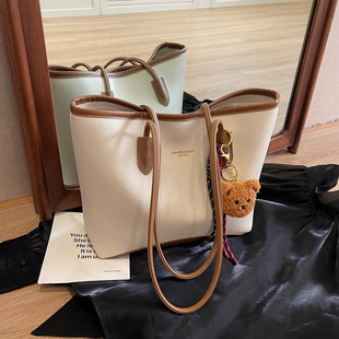 Large Capacity Handbag Bucket Bag Women's 2025 New Shoulder Bag Fashion All-match Commuter Tote Bag