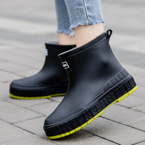 Fashion Japanese-style rain boots women's outdoor short rain boots kitchen work waterproof shoes rubber shoes slip-on shoes trendy outdoor wear