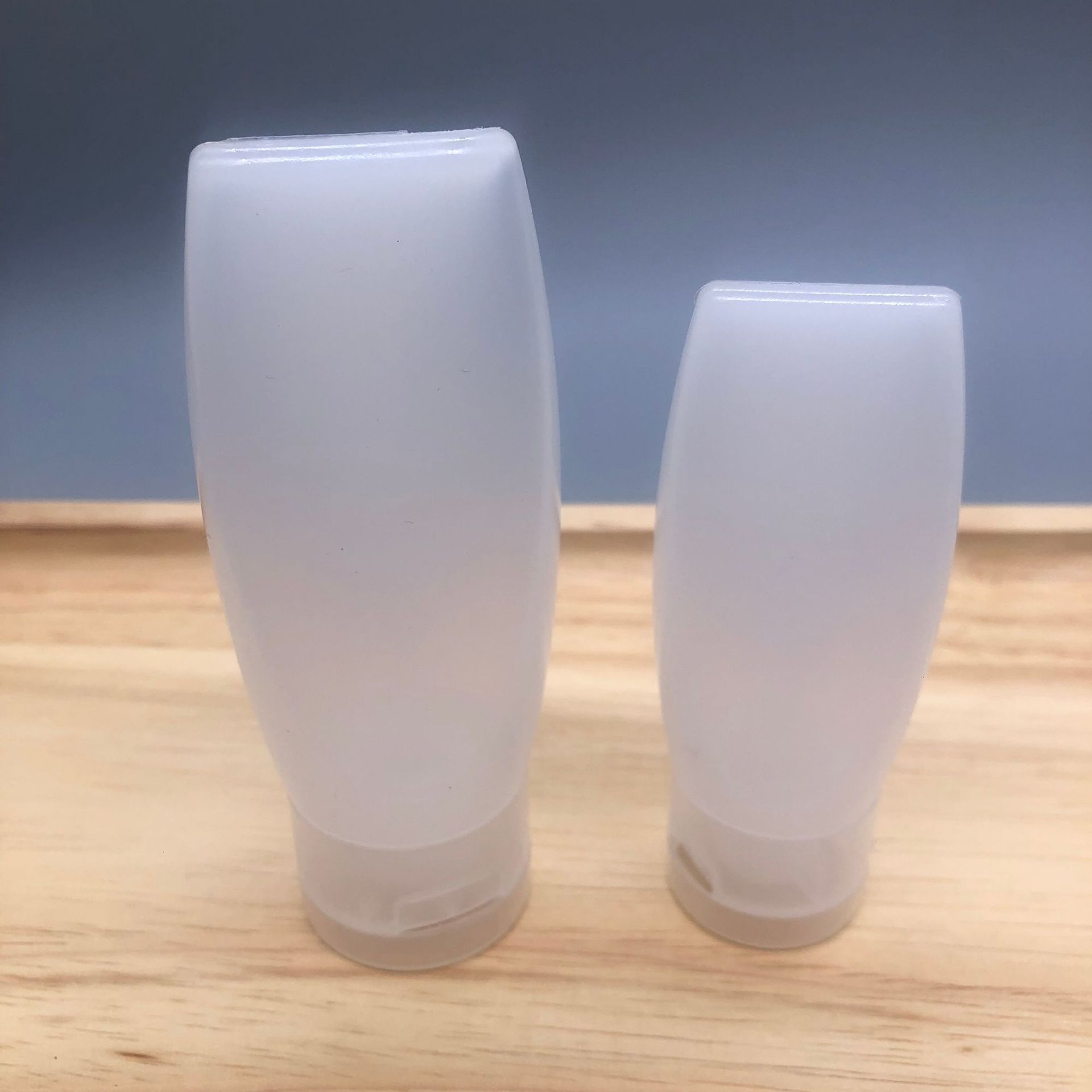 30 50ml乳液翻盖挤压瓶 洗面奶护手霜旅行分装瓶 洗发水软管瓶