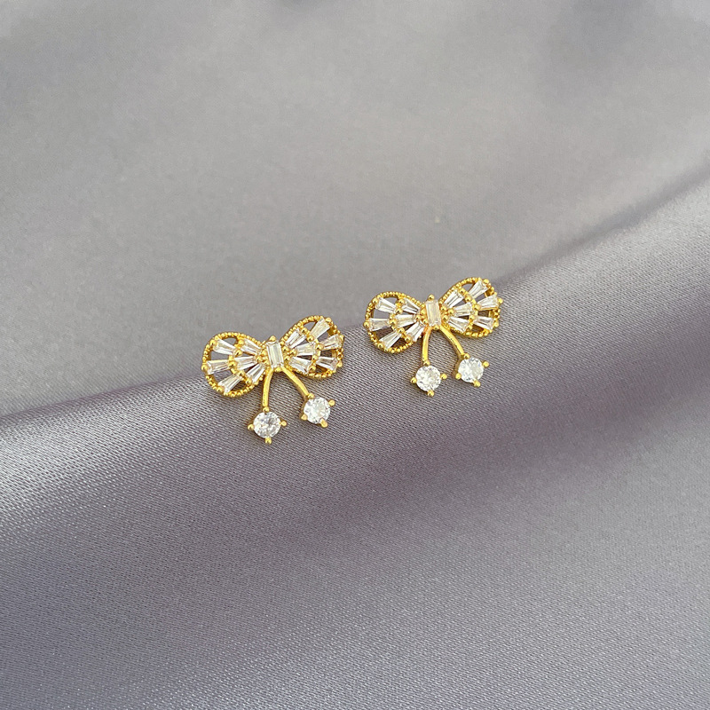 Set collana e orecchini a farfalla micro-set per banchetti_voghion.com