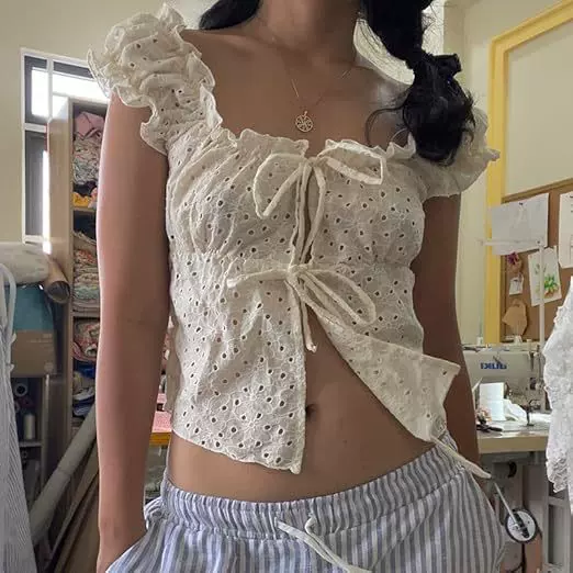 欧美系带辣妹抹胸上衣蕾丝花边美式背心木耳边少女风上衣