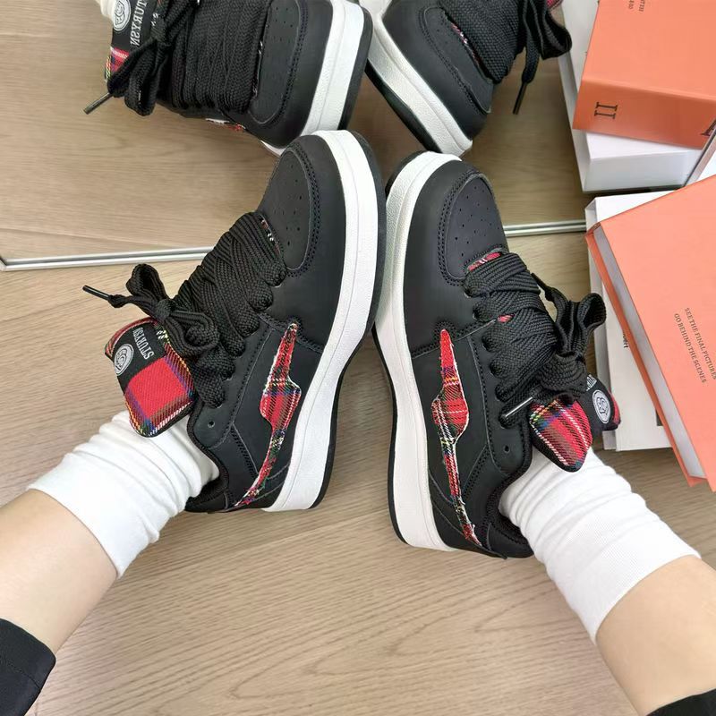 2026 nuevos zapatos de pan de pareja retro zapatos de skate a rayas escocesas de moda nacional original zapatos deportivos para hombres y mujeres