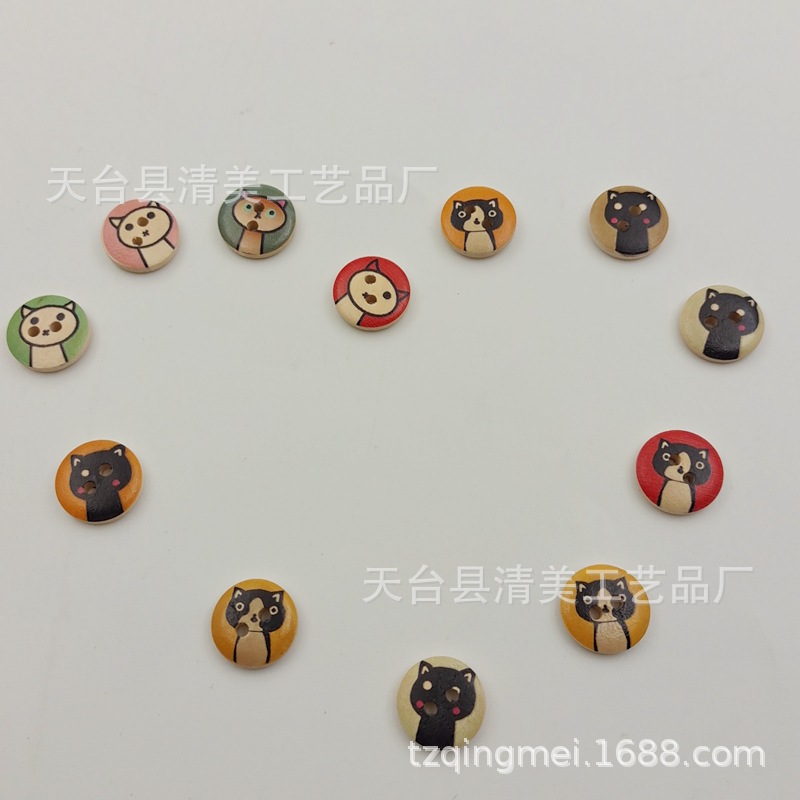 Botón mezclado animal del gato de la historieta 100 un paquete botón de madera Animal de la historieta natural de 15m