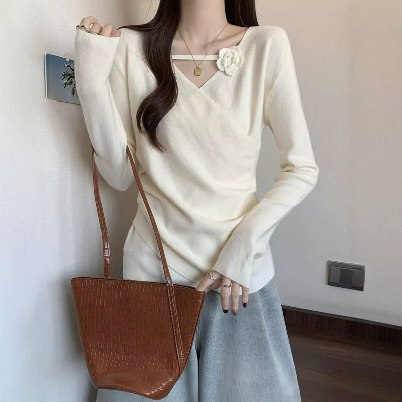 2026 stylish and elegant collar patchwork long-sleeve shirt for women, new spring, autumn, and winter model, slimming and figure-flattering top for plus-size women 2026 stylish and elegant collar patchwork long-sleeve shirt for women, new spring, autumn, and winter model, slimming and figure-flattering top for plus-size women