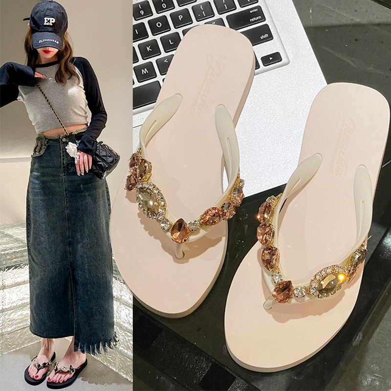 Летние женские шлепанцы 2024 года, новая модель, простые, с камнями, на плоской подошве, нескользящие, больших размеров, для пляжа.