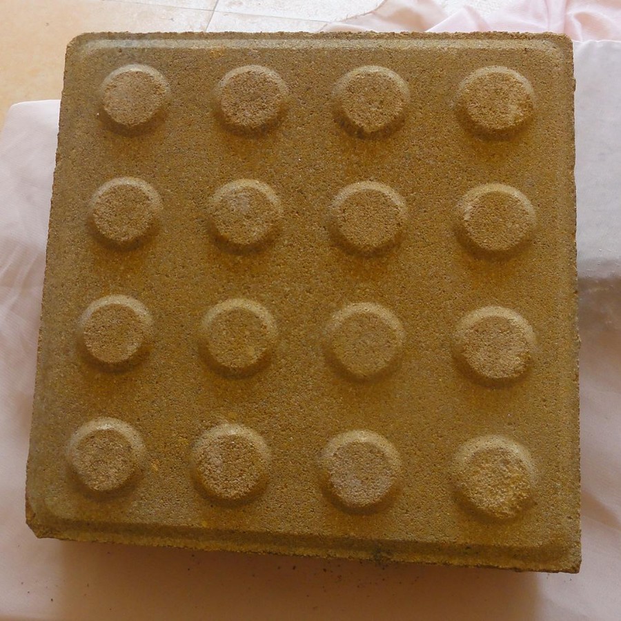 长期供应普通面止步砖 彩色导航盲道砖 混凝土止步盲道砖