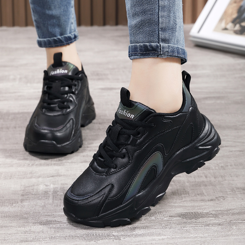 Zapatos de mujer de marca de otoño e invierno zapatos deportivos casuales impermeables de cuero negro zapatos de papá de suela suave de todo fósforo zapatos de viaje antideslizantes