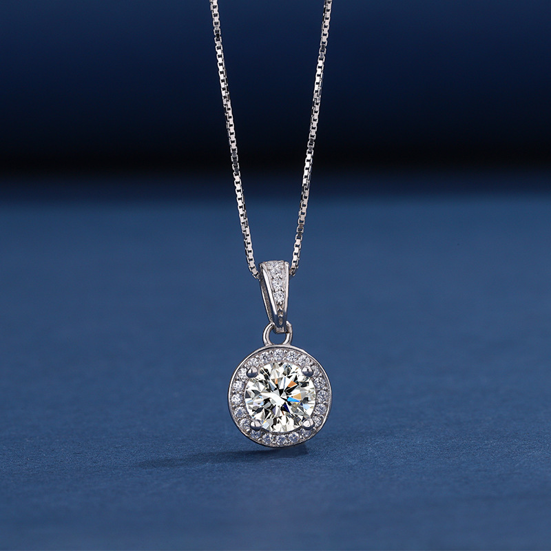 S925 Silver Micro-inlay Round Necklace New High-grade Light Luxury Fashion Elegant Moissanite Cross-border Hot-selling Round Pendant
