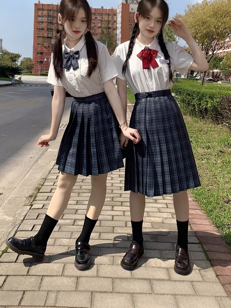 Student pleated skirt