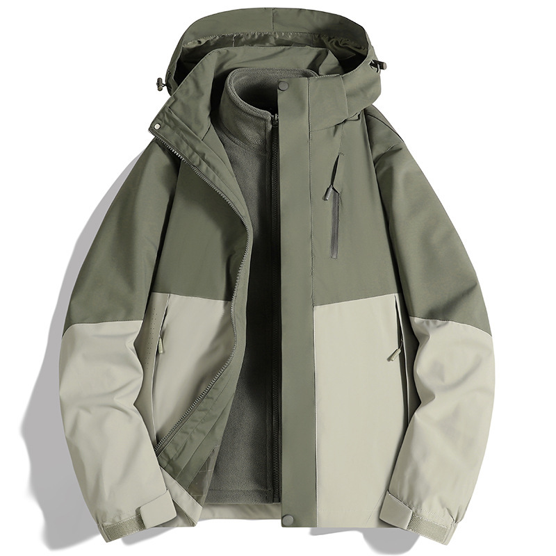 24 years of autumn and winter new couple two-piece outdoor fashion leisure color matching windproof rainproof three-in-one assault clothing