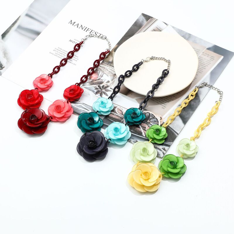 Xinlan Trade Hot Sale Acrylic Flower Necklace Bohemian Style Dopamine Color-Block Rose Flower Women's Sweater Chain