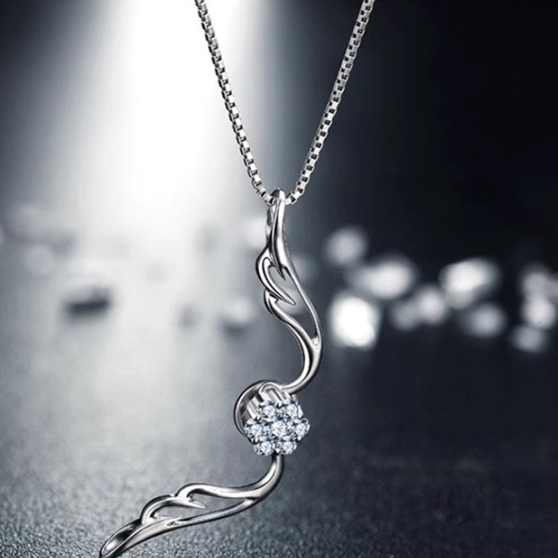 S925������׹���İ˼��ʯ��ʹ֮������Ůʱ�и��Գ��������