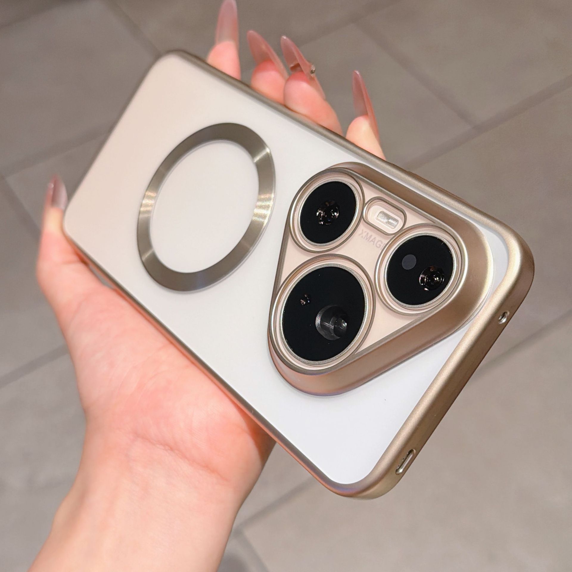 Magnético de arena fantasma de alta sensibilidad para Huawei Pura90promax caso de teléfono móvil galvanizado esmerilado escudo protector excimer