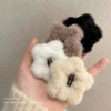 Плюшевая заколка с пятиконечной звездой