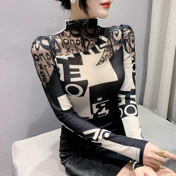 Lace printed fashionable small shirt， long sleeved women's top， simple and versatile trendy T