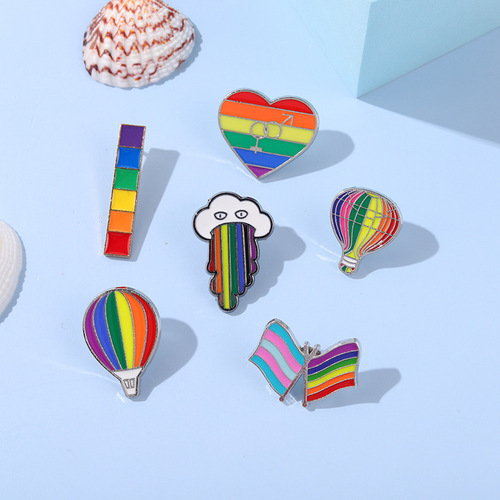 Amazon best-selling new creative cartoon rainbow hot air balloon cloud-shaped painted alloy accessory brooch wholesale