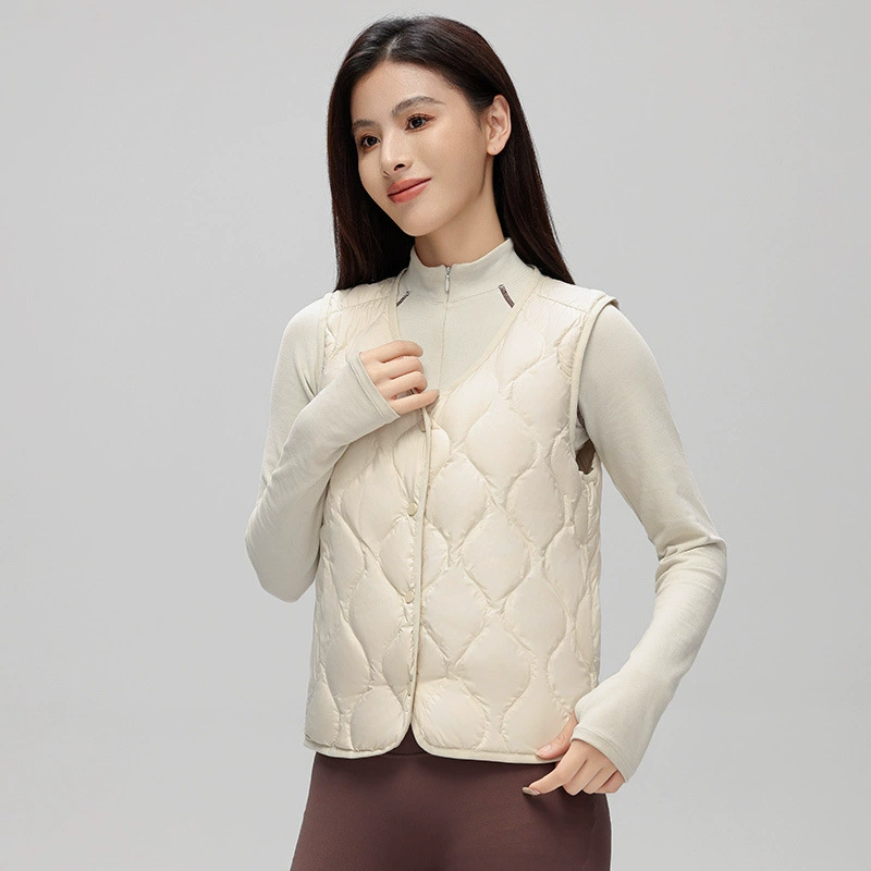 Short light and thin winter vest with down, comfortable keep warm down jacket, 24 years, V-neckline