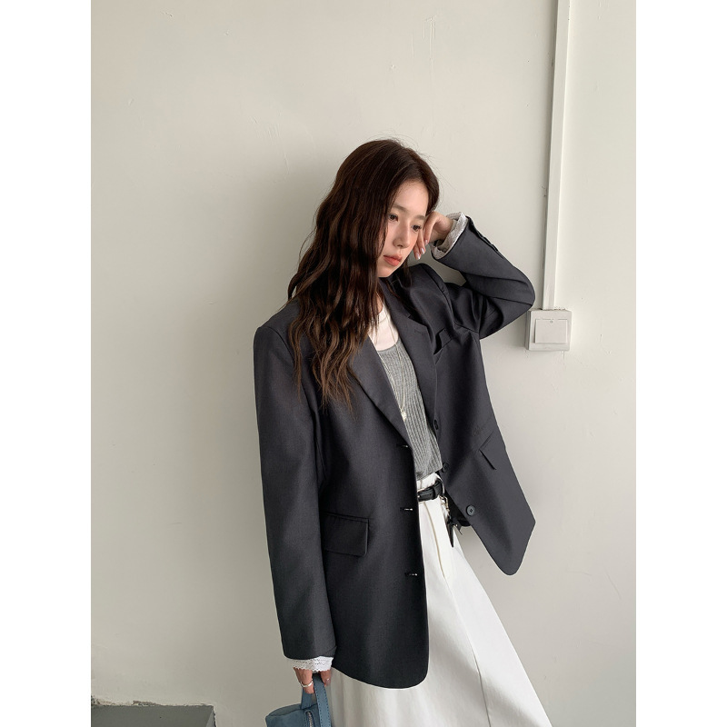 Korean-Style Minimalist High-End Gray Blazer for Women, Spring 2026 New Loose-Fitting Slimming Casual Suit Korean-Style Minimalist High-End Gray Blazer for Women, Spring 2026 New Loose-Fitting Slimming Casual Suit