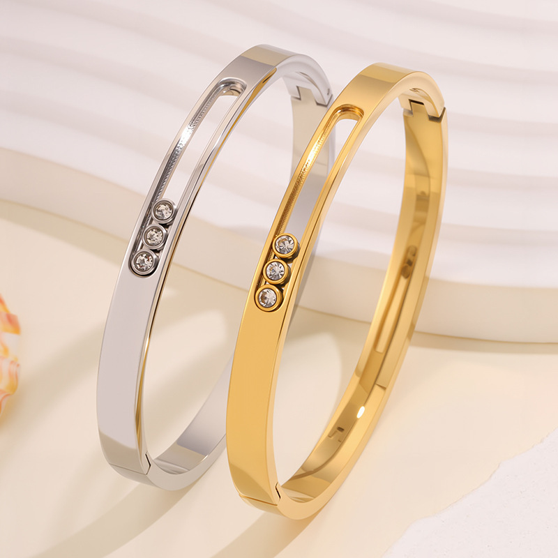 Titanium Steel Bracelet with Personalized Design, Grooves That Can Be Slid to Adjust, Diamond-Encrusted Bracelet for Women, High-End Niche Light Luxury Jewelry Bracelet Titanium Steel Bracelet with Personalized Design, Grooves That Can Be Slid to Adjust, Diamond-Encrusted Bracelet for Women, High-End Niche Light Luxury Jewelry Bracelet