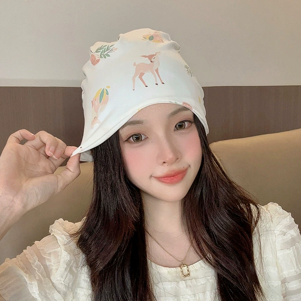 Round hat forest deer
