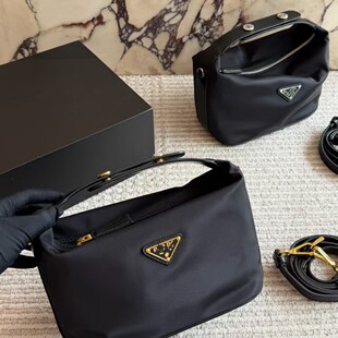 26�ļ��¿�p�������ճ�ͨ�ں��s�羳�p��ŮʿHobo�����l