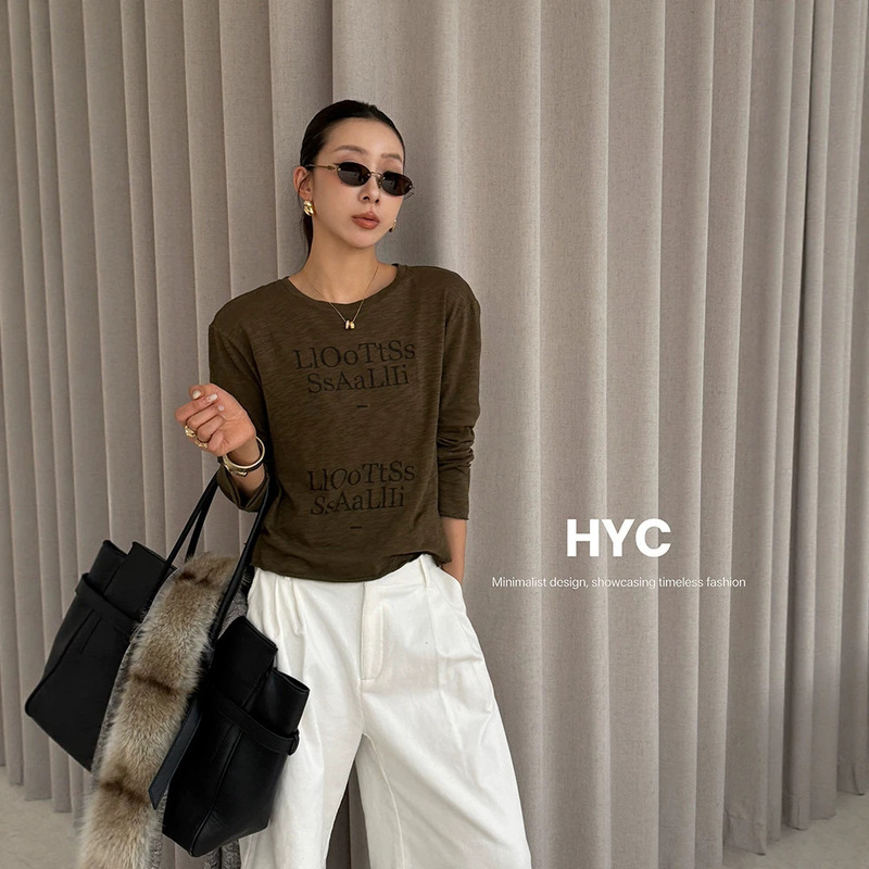 HYC Thirteen Lines 2026 Autumn/Winter New American Retro Letter Print Top Versatile Slimming T-Shirt for Women 21026 HYC Thirteen Lines 2026 Autumn/Winter New American Retro Letter Print Top Versatile Slimming T-Shirt for Women 21026