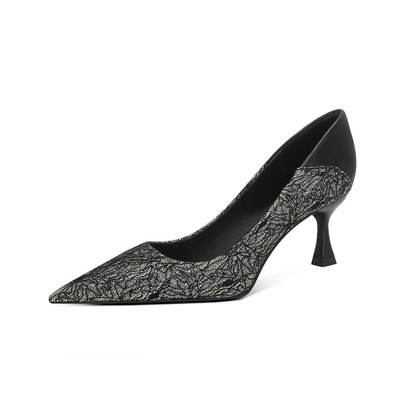 Весна и осень 2025 дикие новые одиночные туфли сексуальный кружевной темперамент острый французский черный туфли на каблуках женский каблук