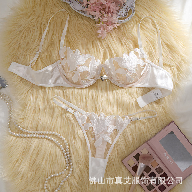 Sexy French-Style Bra, Popular in Europe and America, Ultra-Thin Sensual Lingerie, Pure Desire Bra and Thong Set Wholesale