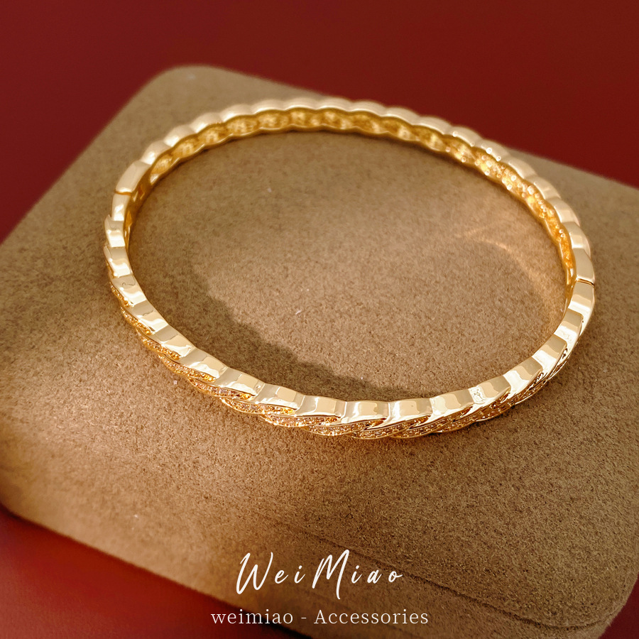 Brazalete de piedra de oro real, brazalete de abertura torcida, temperamento minimalista, pulsera de moda, brazalete de lujo ligero.