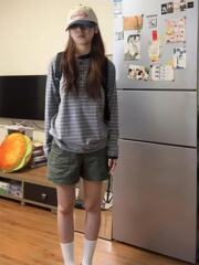 2025韩系灰色条纹纽扣长袖t恤女早秋季新款学院风休闲宽松上衣ins
