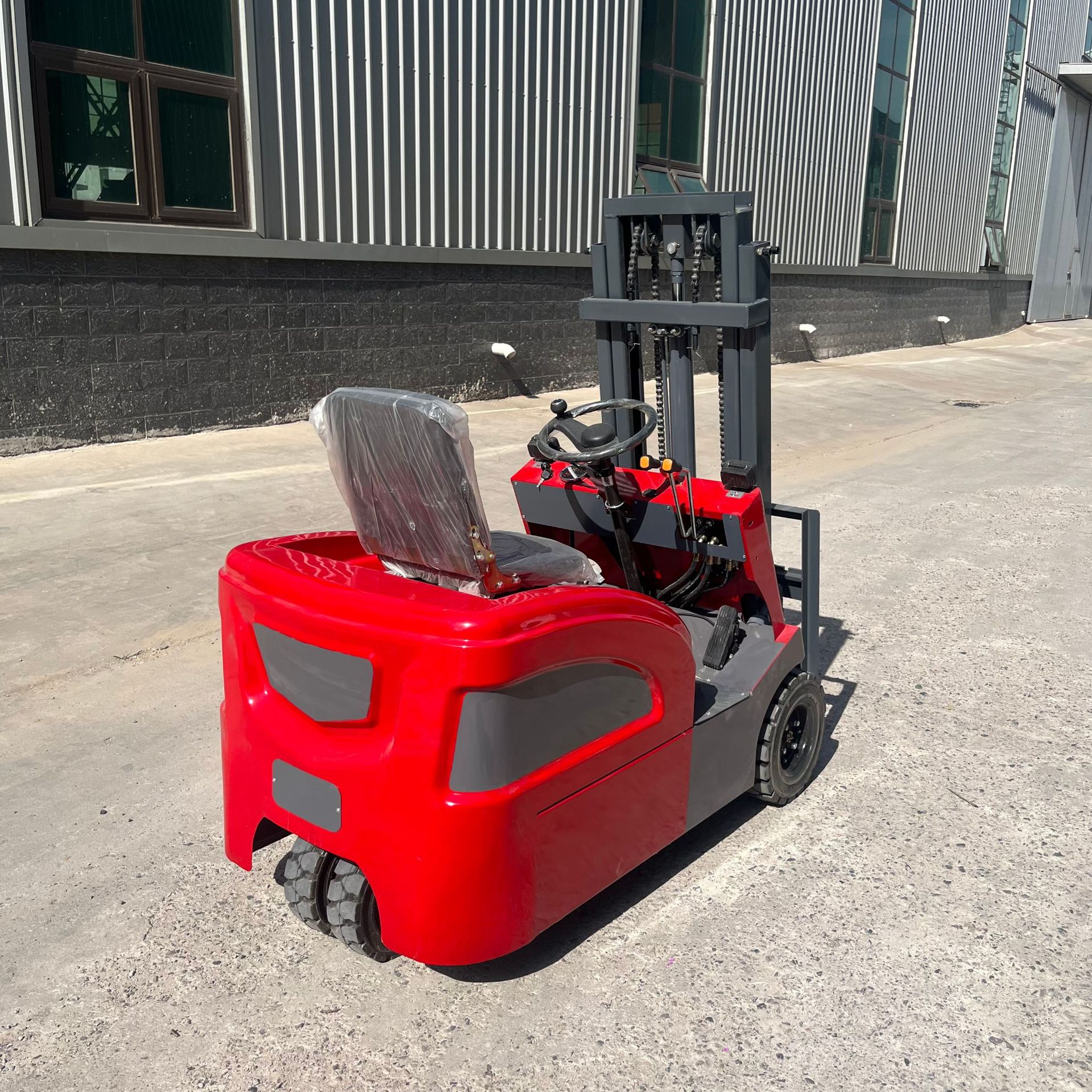 e68e3022aea824d3a22ccdce32ef03