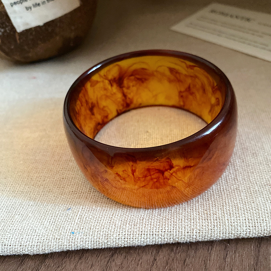 14 # Bracelet-coffee color